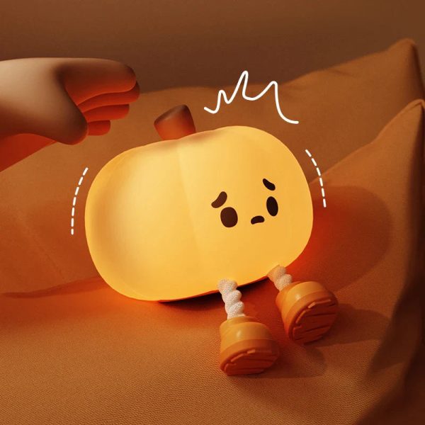 pumkin-portable-adorable-squishy-lamp